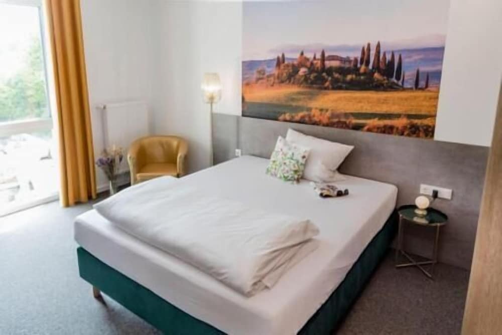 Фото Hotel Villa Toskana