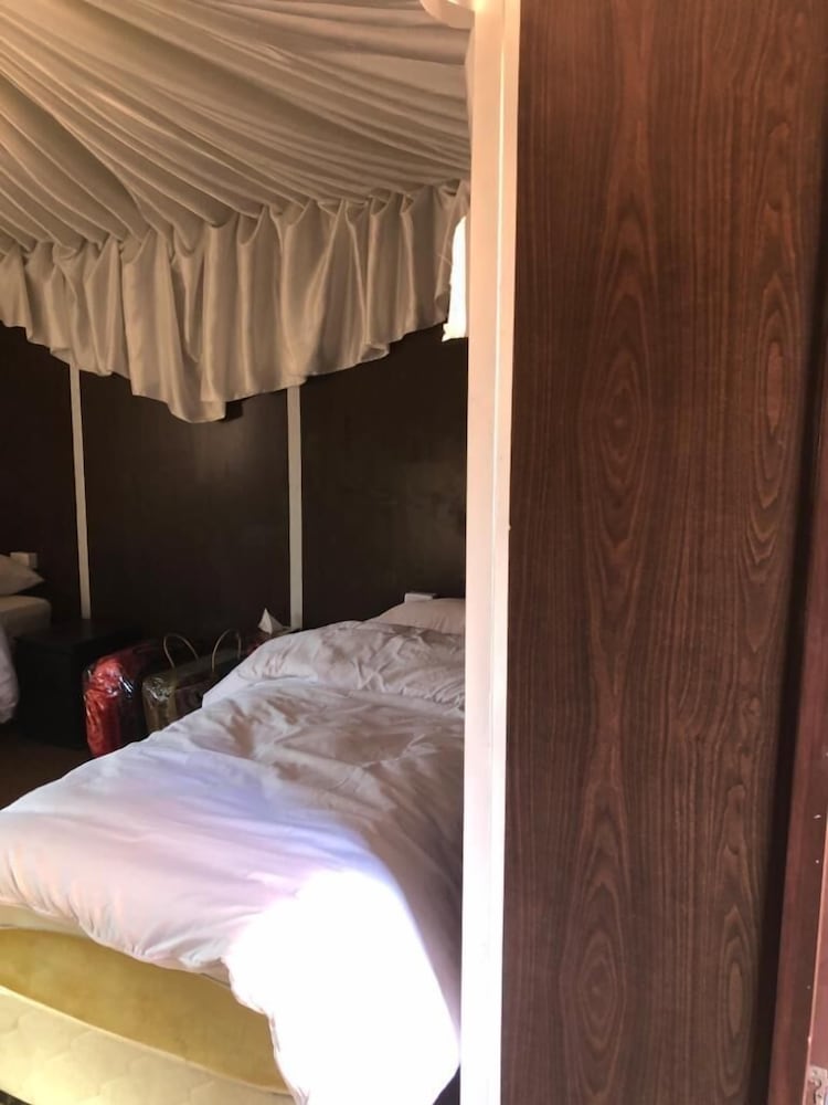 Фото Mirage Rum Camp