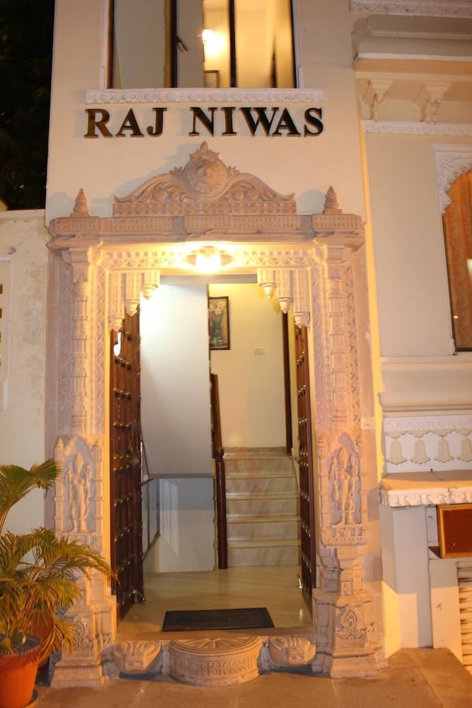 Фото Hotel Raj Niwas