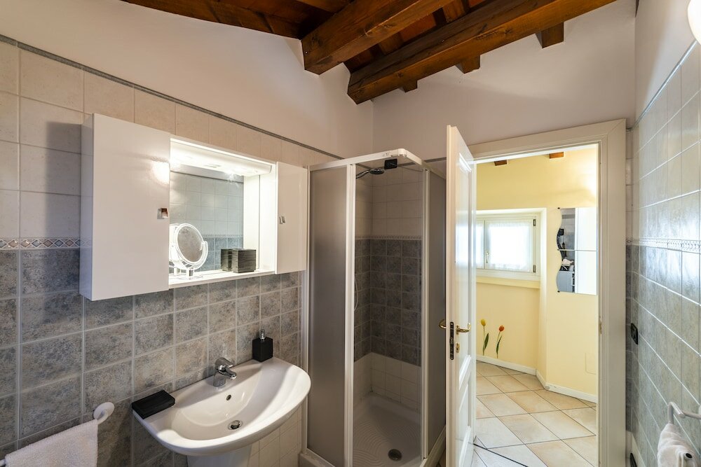 Фото Flowers Apartments