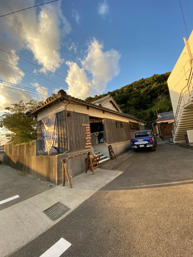 Фото Guest House & Bar Diamond Head