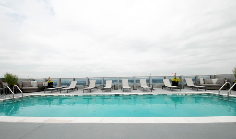 Фото Bluebird Suites near National Airport