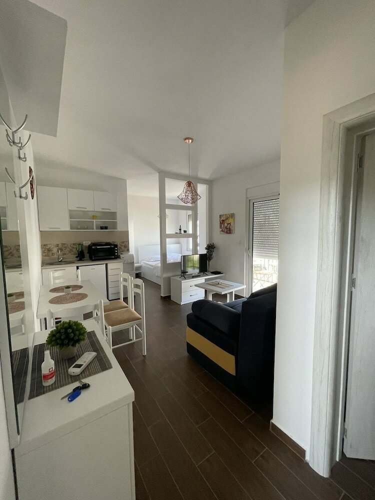 Фото Apartments Tina