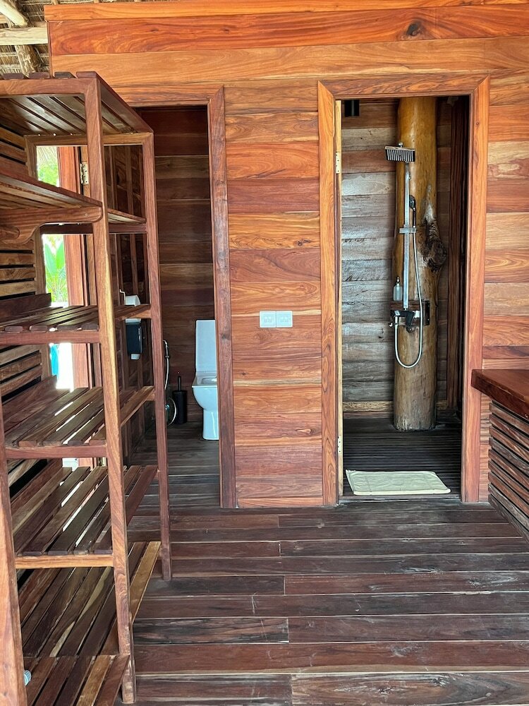 Фото Tiki Beach Club and Resort