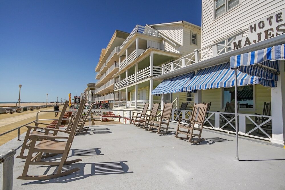 Фото Majestic Hotel & Apartments