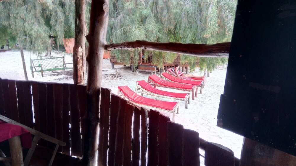 Фото Twisted Palms Lodge & Restaurant