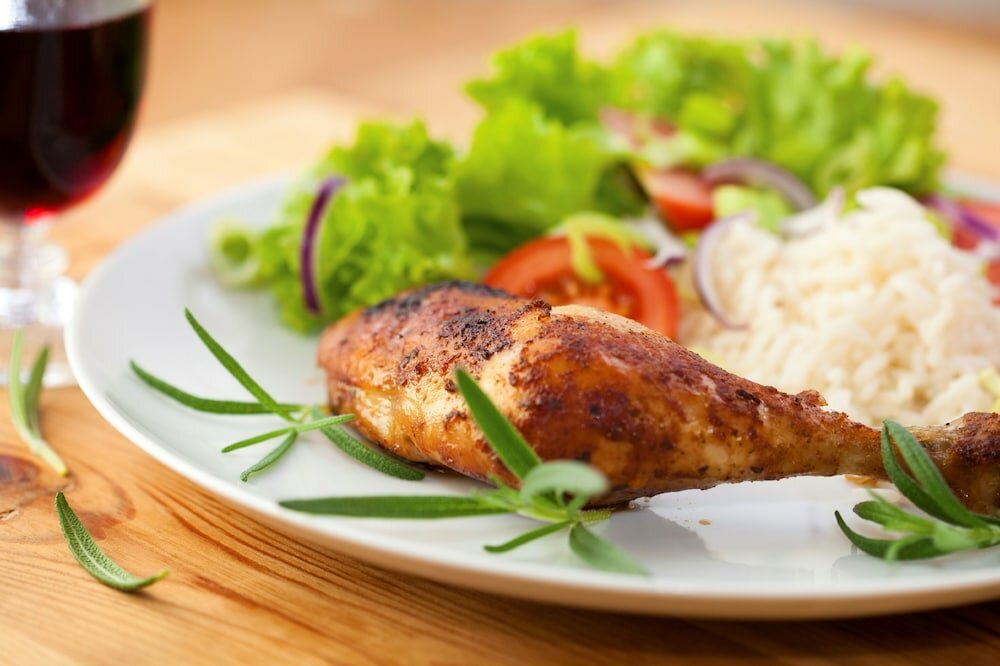 Фото Pomeroy Inn & Suites at Olds