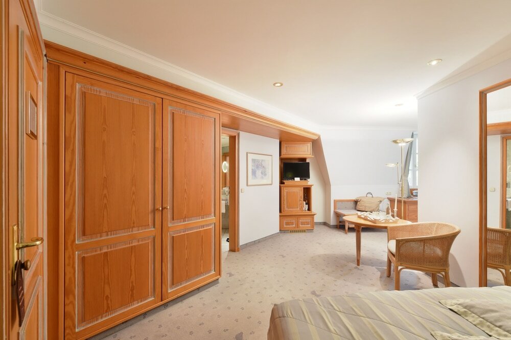 Фото Hotel Landhaus Wachtelhof