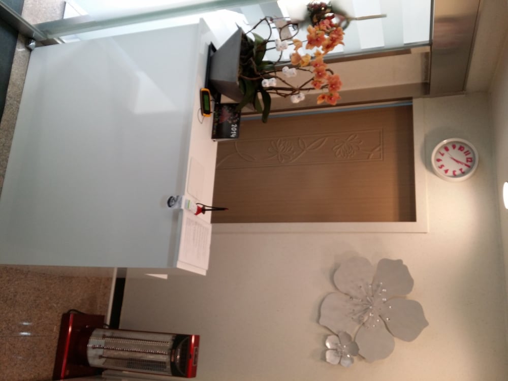 Фото Hotel Familia Inn