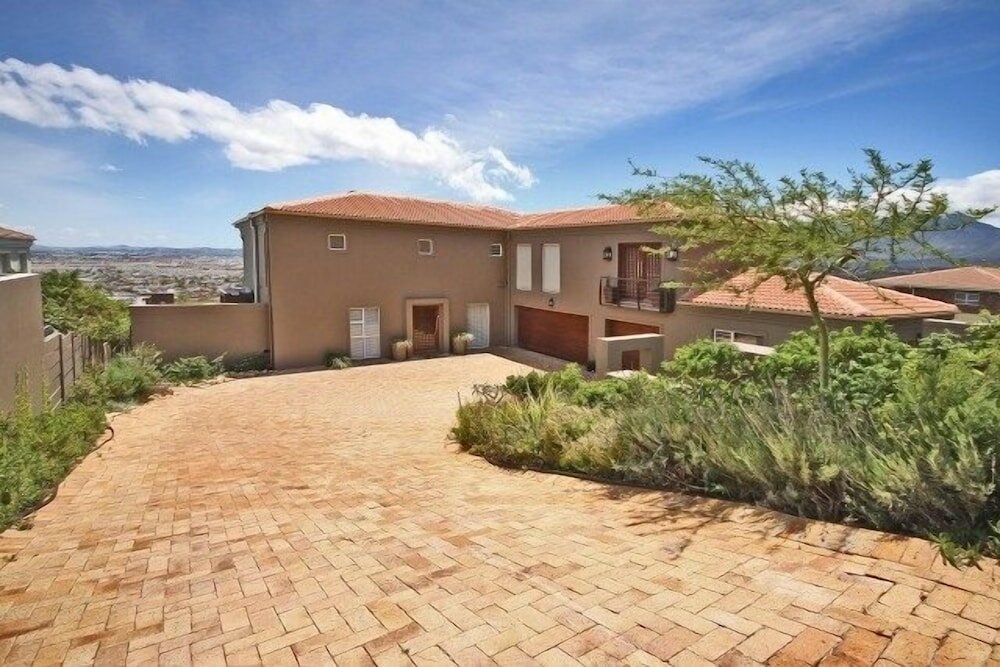 Фото Chocolate Box Guesthouse