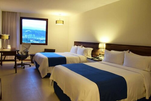 Гостиница Holiday Inn Express Puerto Vallarta, an Ihg Hotel