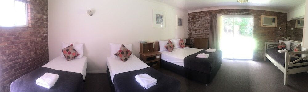 Фото Coomera Motor Inn