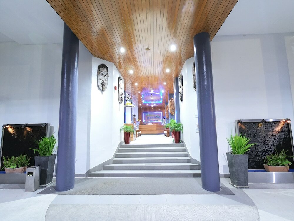 Фото Gazelle International Hotel