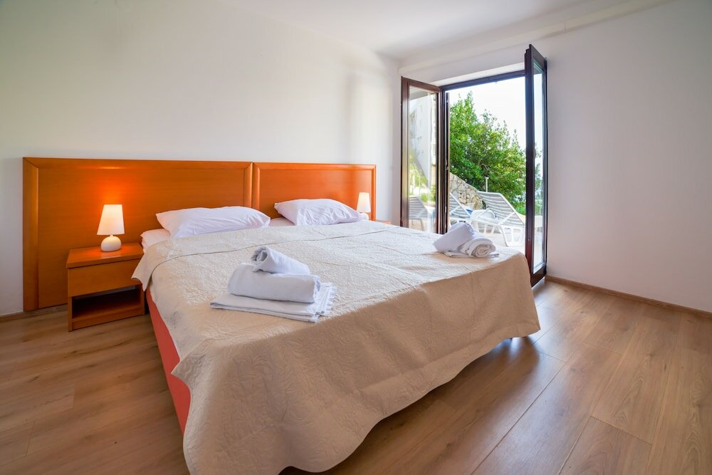 Фото Oasis Premium Primosten