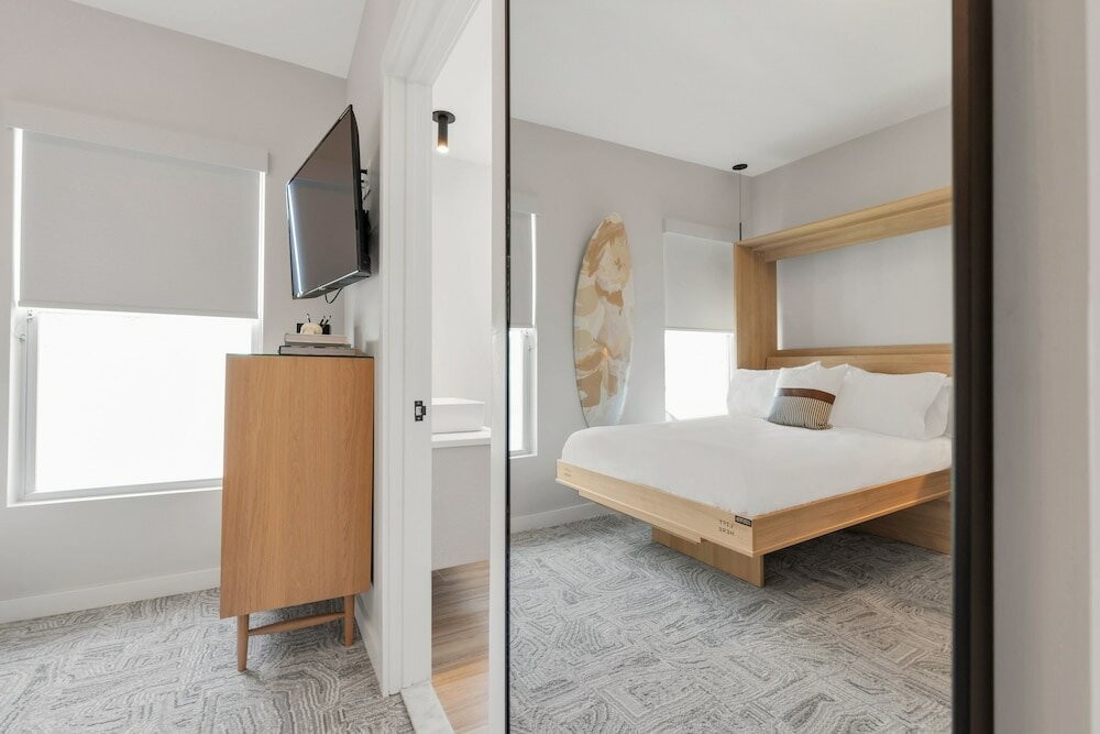 Фото The St Laurent Social Club & Guest Rooms