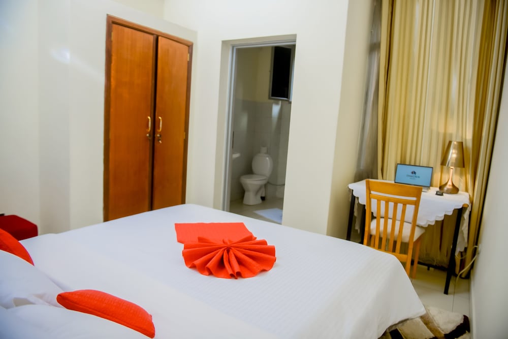 Фото One Click Hotel