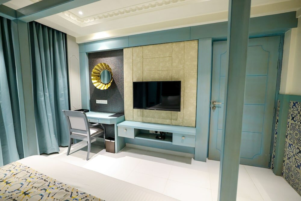 Фото Aj Grand Hotel