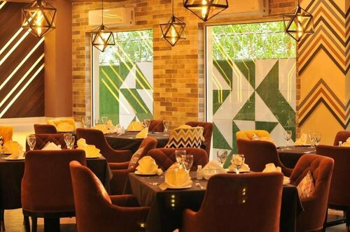 Гостиница Belmorris Hotels & Resorts в Мултане