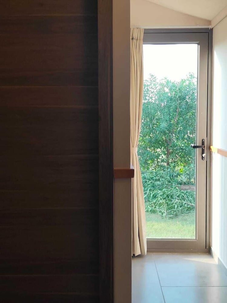 Фото Nirvana Resort and Restaurant