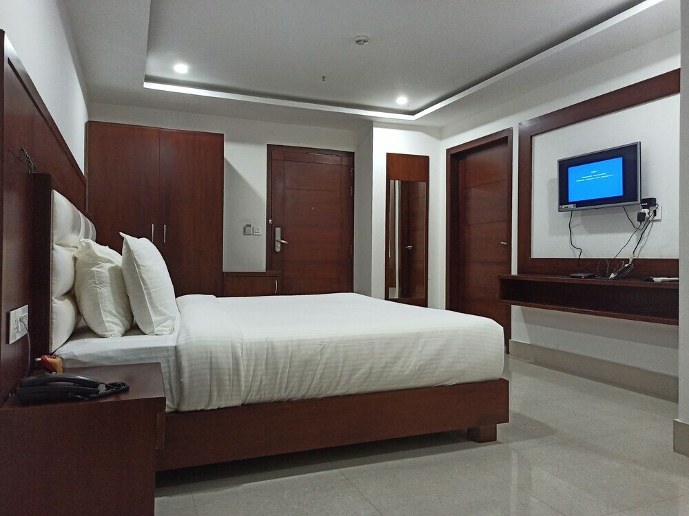 Фото Hotel Autumn Crocus - A Boutique Hotel