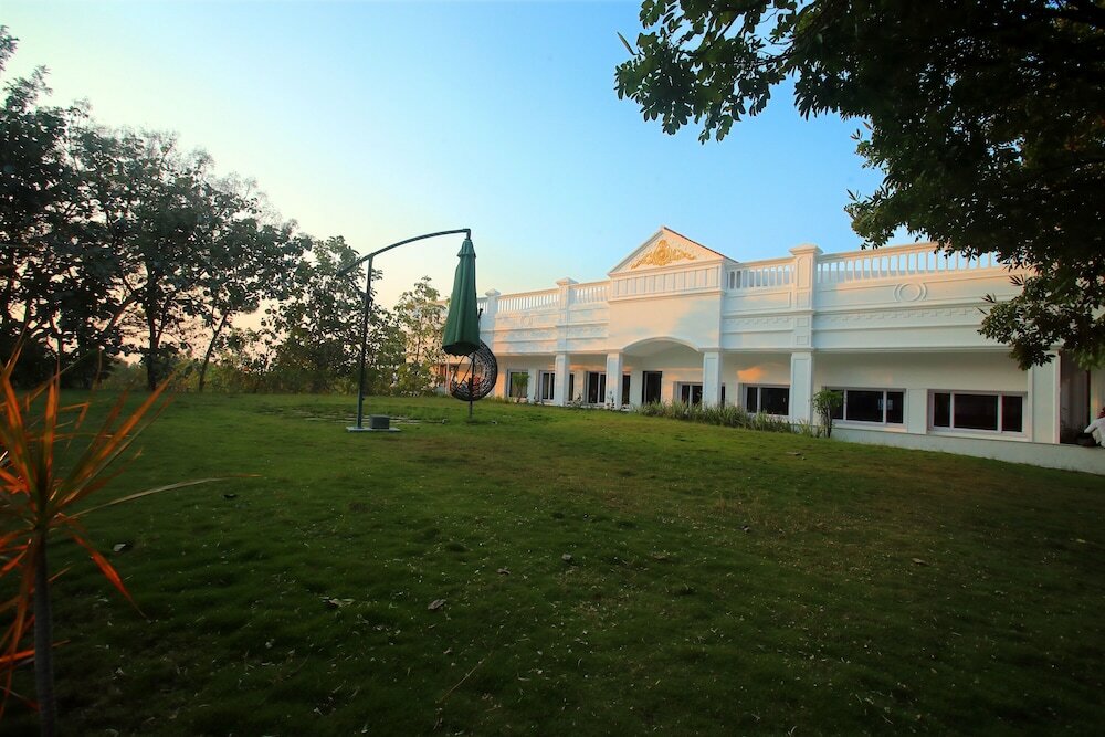 Фото Holiday Valley Nature Resorts