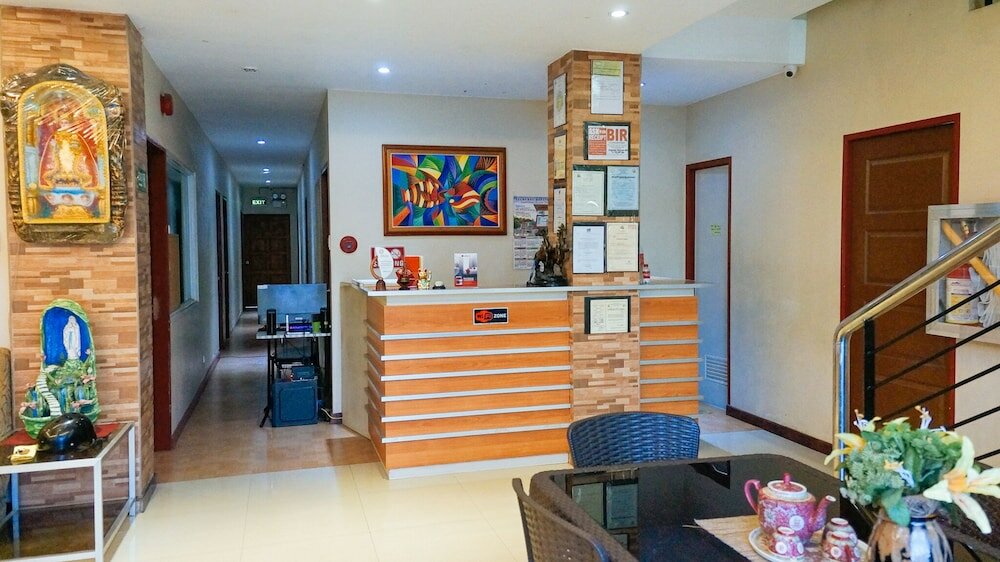 Фото отеля 2