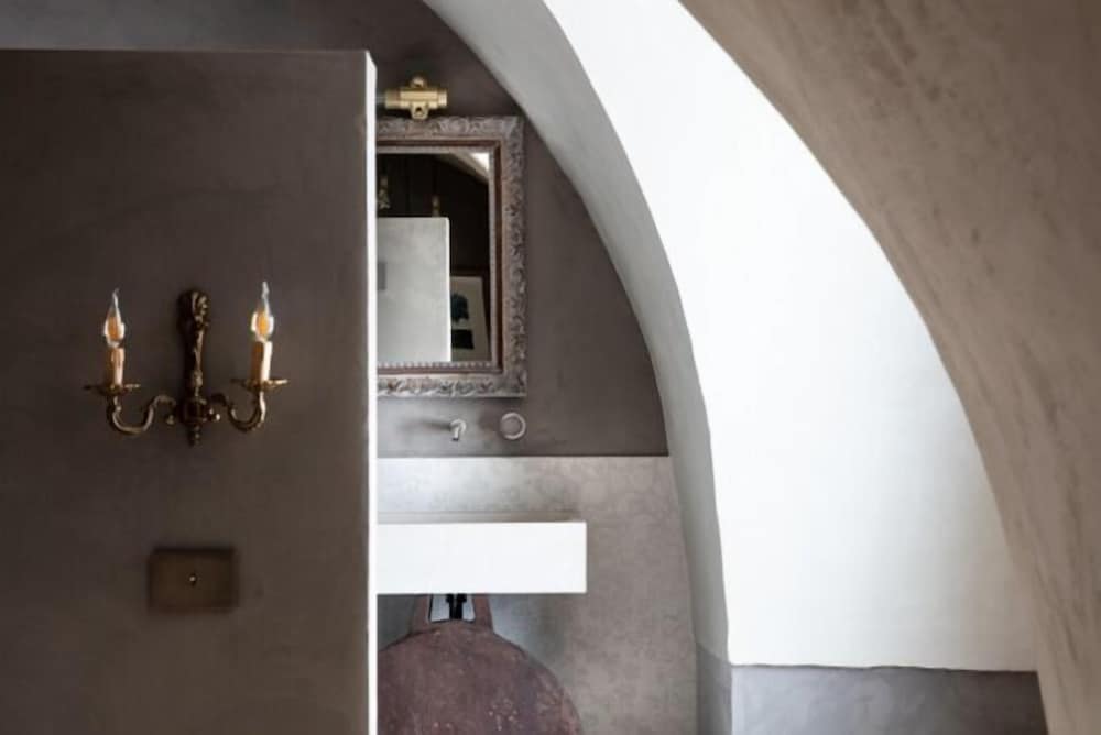 Фото Paragon 700 Boutique Hotel & SPA