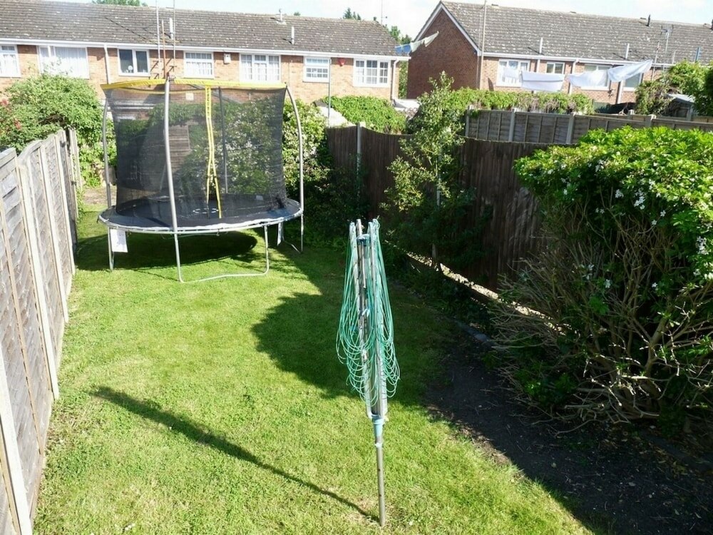 Фото 3-bed House With Superfast Wi-fi, Dw Lettings 15vr