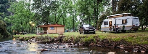 Гостиница Merry Pebbles Resort & Caravan Park