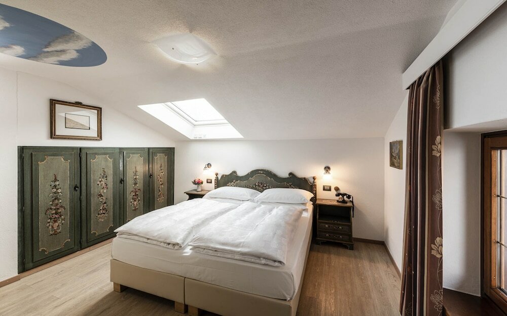 Фото Cavallino d'Oro