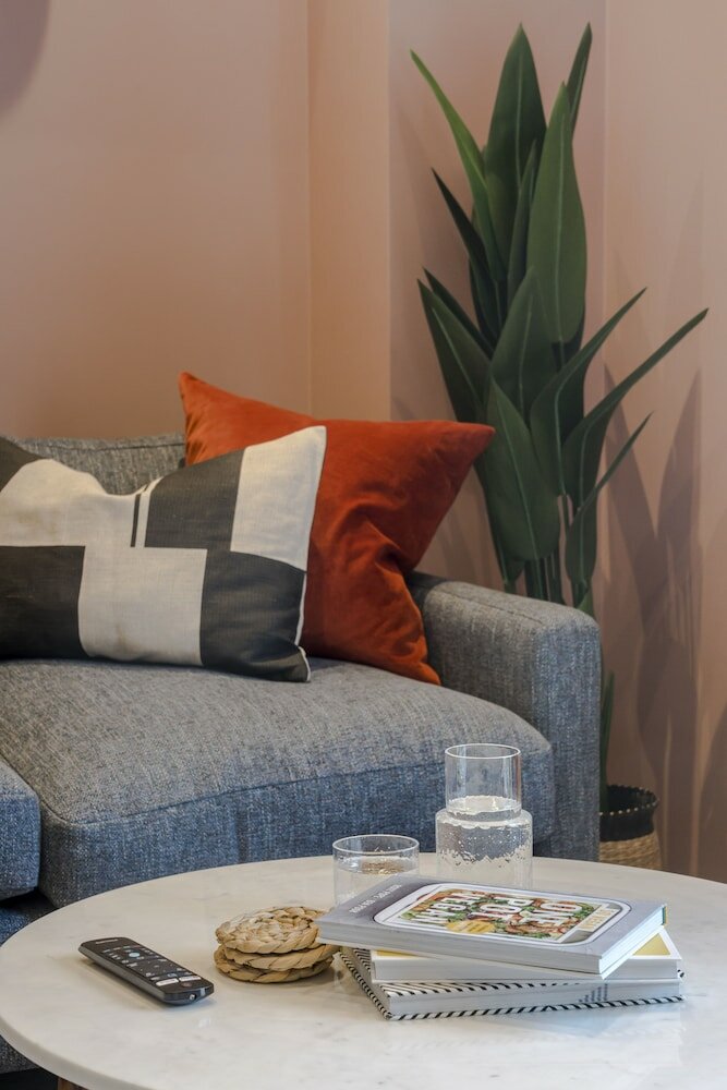 Фото Your Apartment Milton Keynes