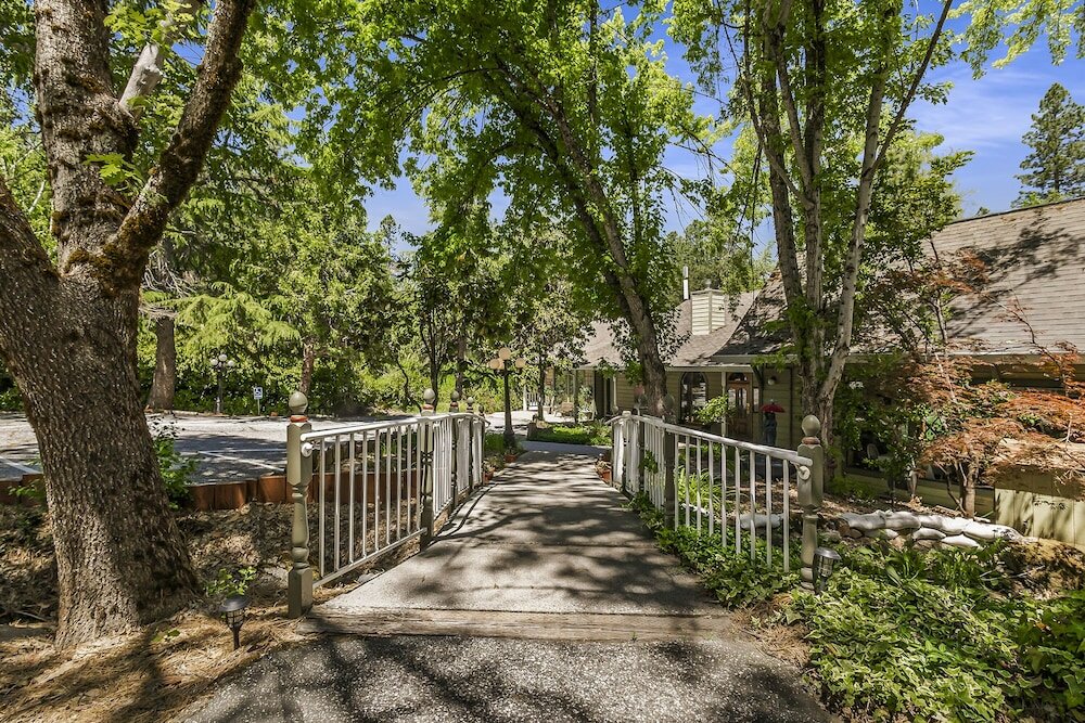 Фото Northern Queen Inn