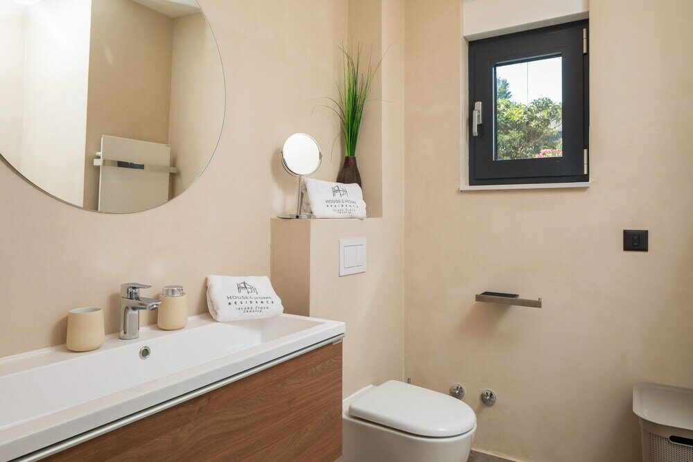 Фото House & Home Slatine