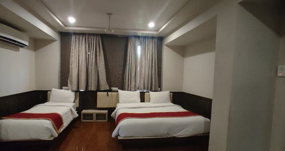 Фото Hotel Center Point