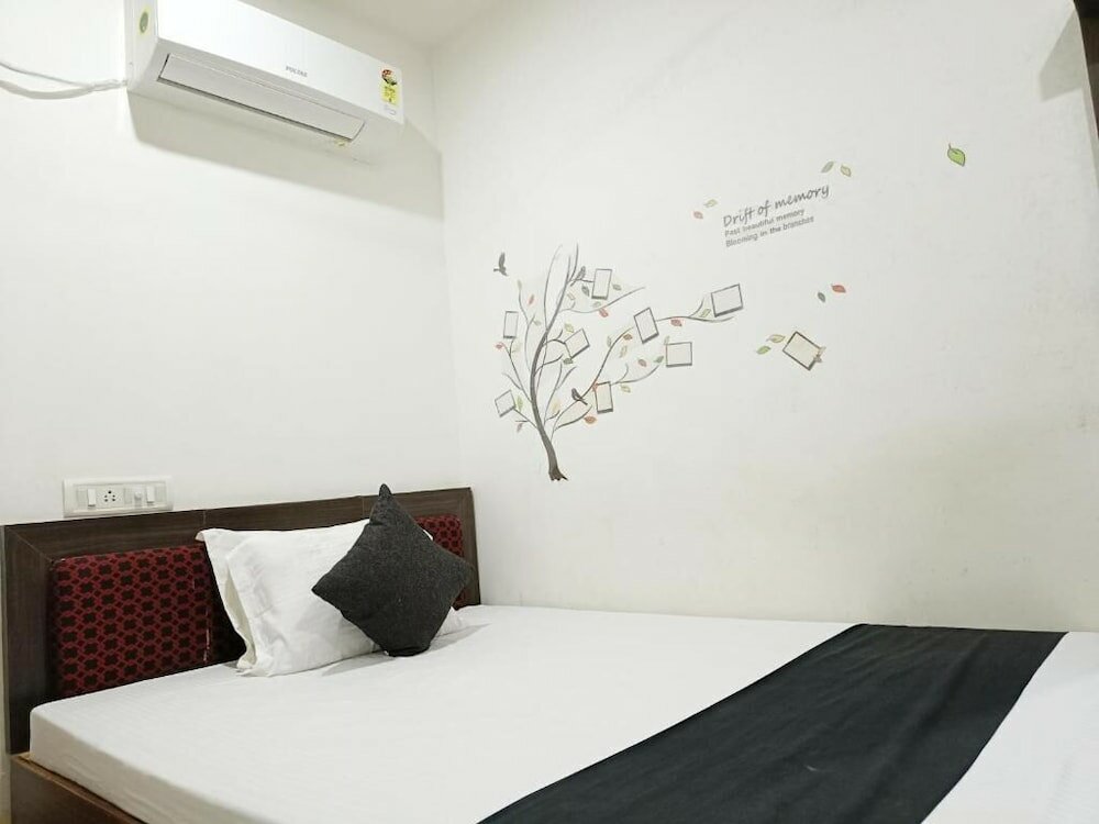 Фото Hotel Executive Inn