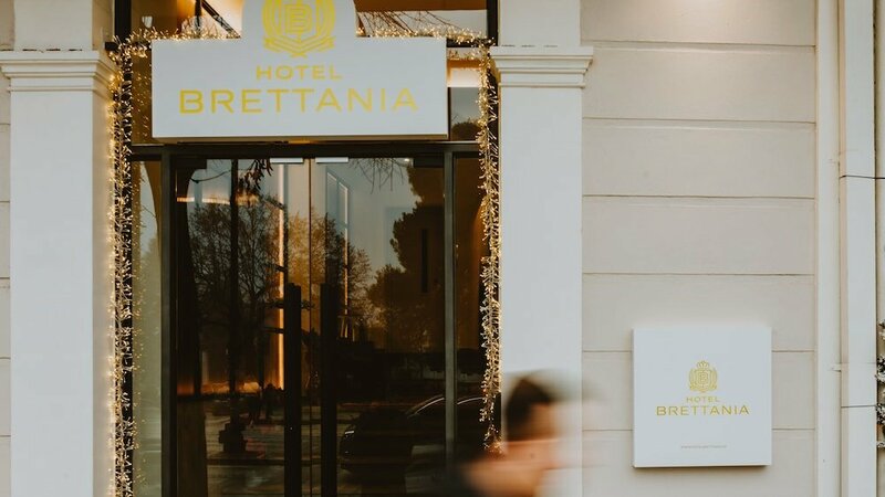 Гостиница Brettania Hotel в Янине