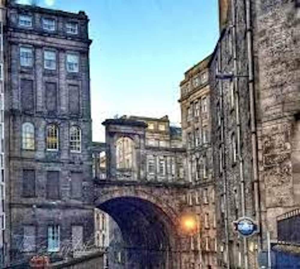 Hotel Leith Street Suite, Edinburgh, photo