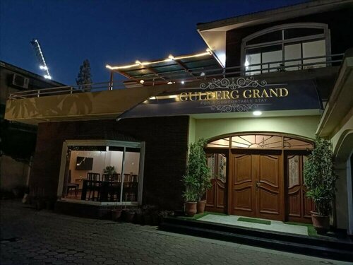 Гостиница Hotel Gulberg Grand в Лахоре