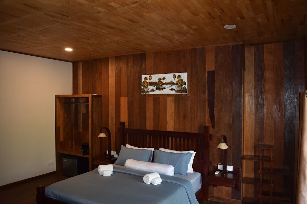 Фото Three Little Birds