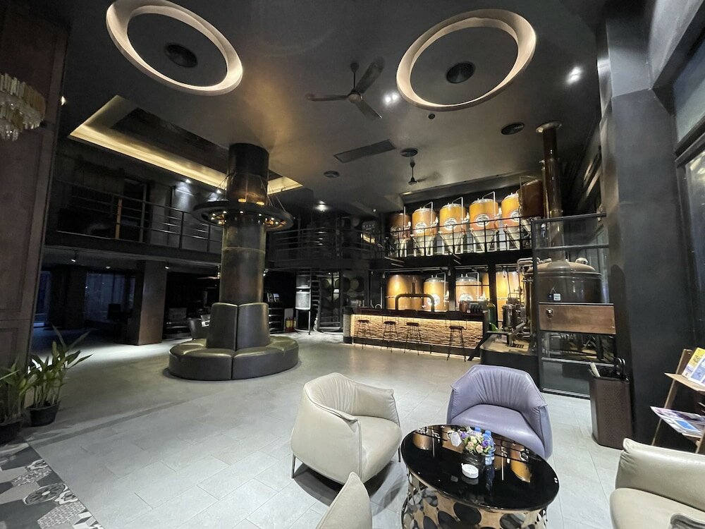 Фото The H Hotel Phnom Penh