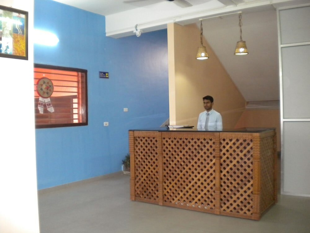 Фото Rains Inn Eco Hotel