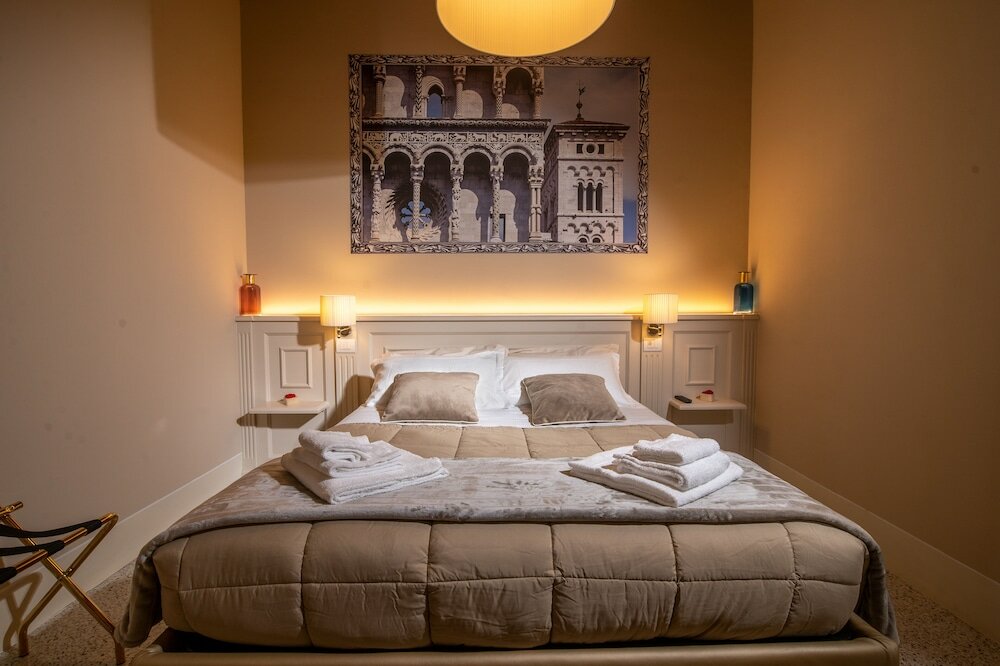 Фото Noble Floor - Luxury Apartments