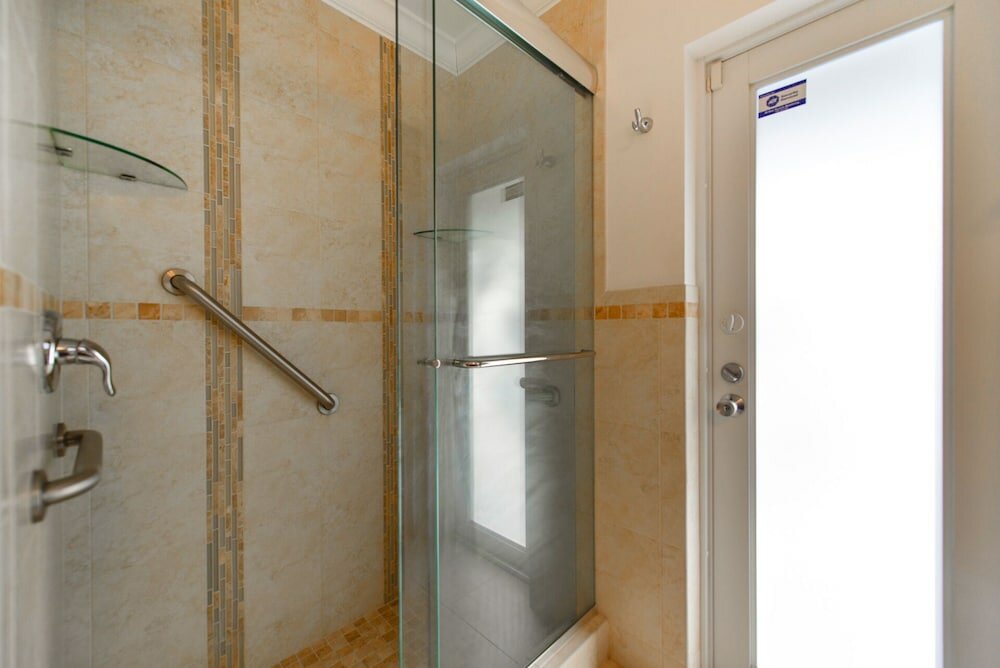 Фото Luxurious 3br Pool House. Lovely Place