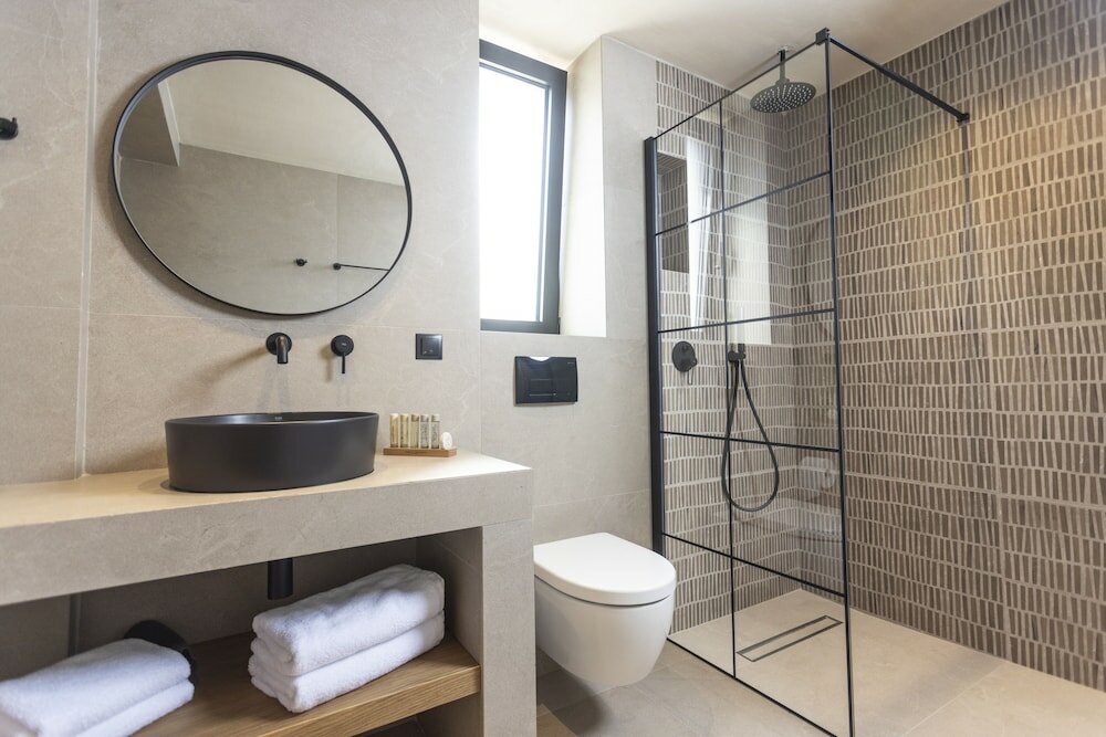 Фото Pnoes Luxury Suites