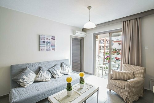 Гостиница Ayia Napa Holiday Apartment So10 в Айя-Напе