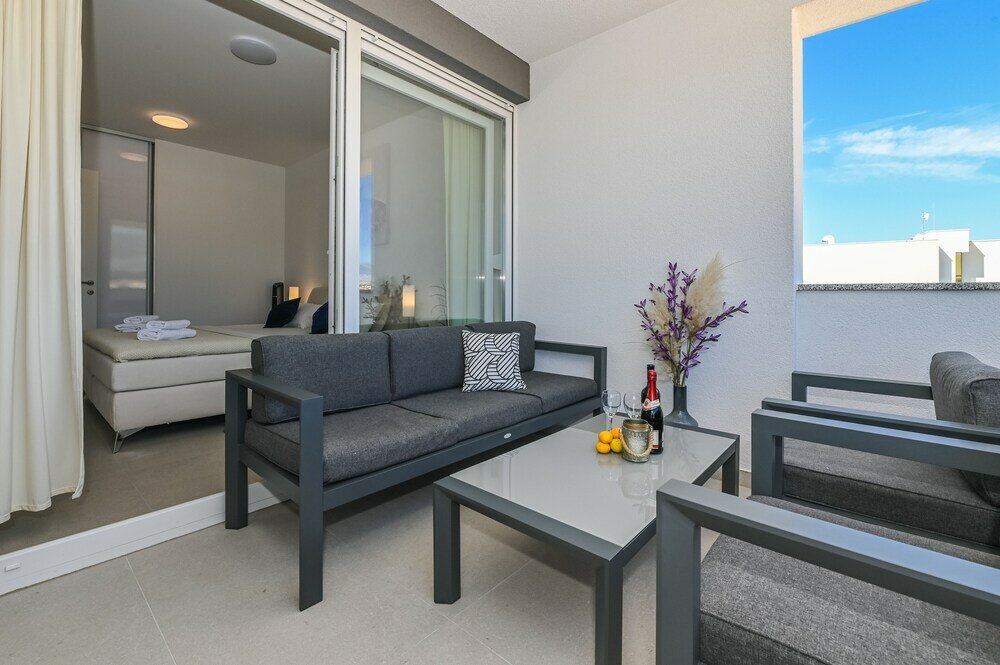 Фото Apartments Olive Garden 2