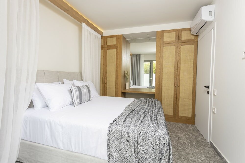 Фото Kaktus Suites Private Pool