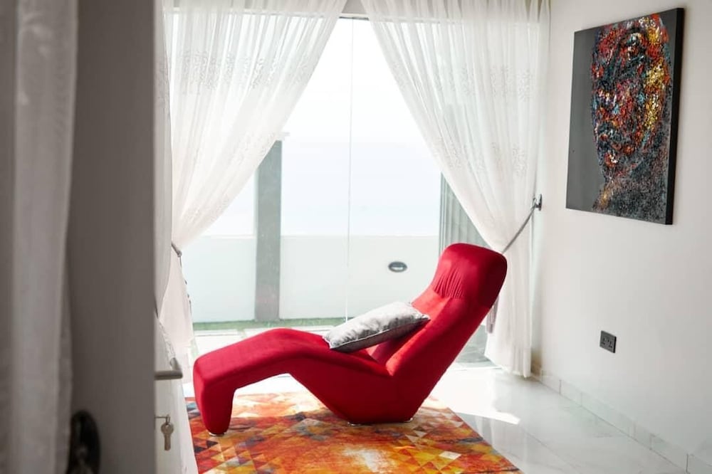 Фото Empire Bay Beach Villa