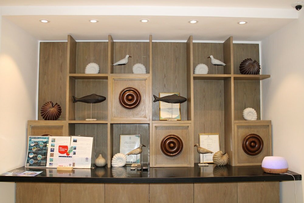Фото Beehive Premier