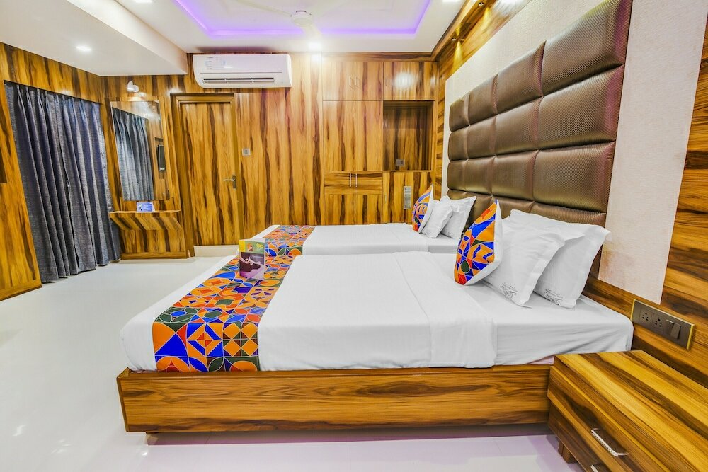 Фото Fabhotel Orion Crystal